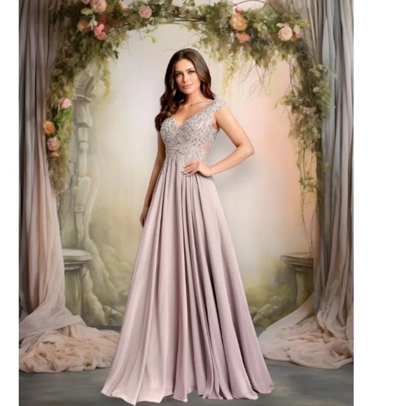 NWT Mac Duggal 20264 Applique Cap Sleeve Bodice Flowy Vintage Lilac Dress size 4 - Picture 3 of 16